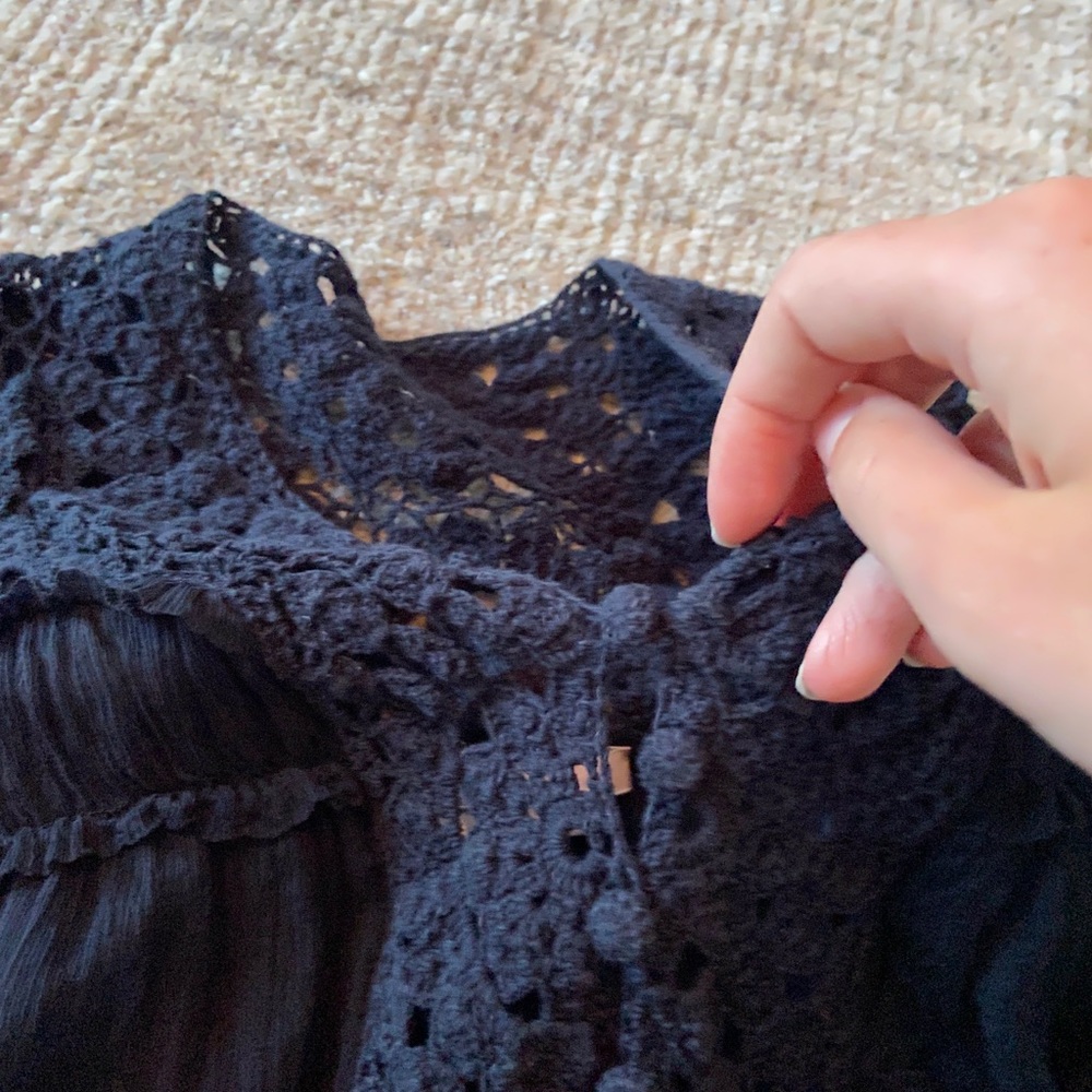 Maxazria Collection top - Picture 3 of 7